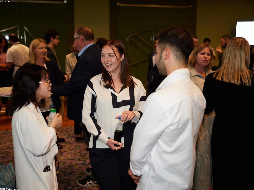 ការប្រាប់ពីប្រាក់បន្ថែម: សំរាប់អ្នកដែលចាប់ផ្តើមធ្វើការនៅក្នុងវិស័យរូបិយវត្ថុ